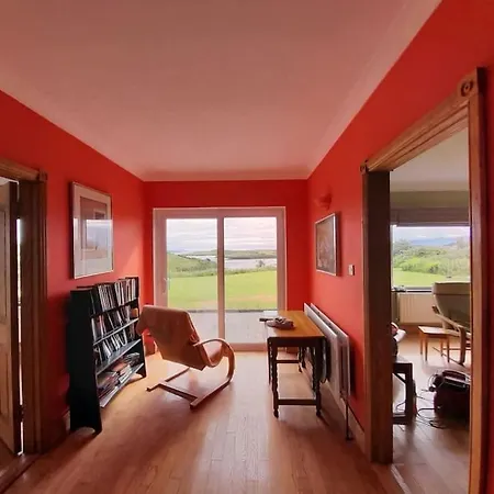 Sandhill, Holiday home *